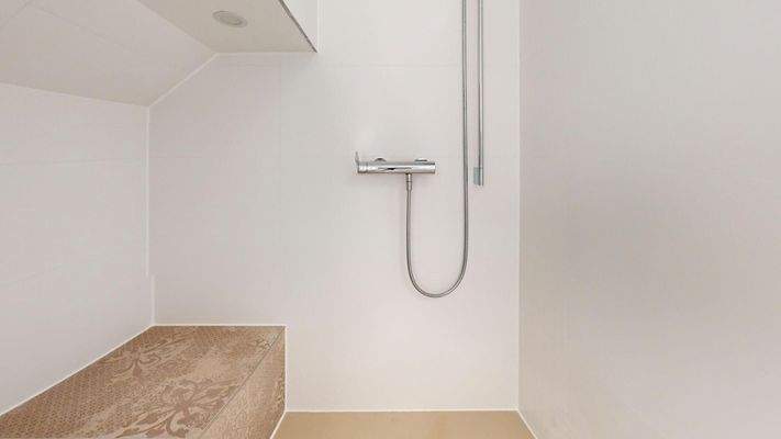 DG Whg. 2 - Badezimmer