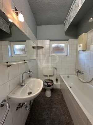 Badezimmer EG