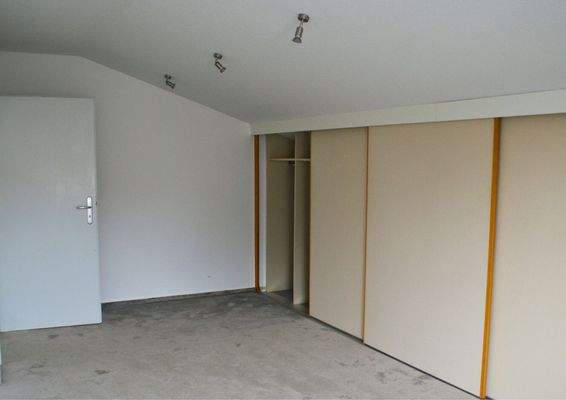 Einbauschrank Schlafzimmer OG