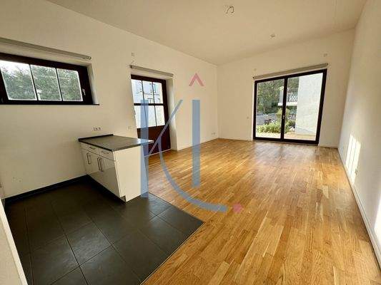 Wohnraum m. 2 Terrassen