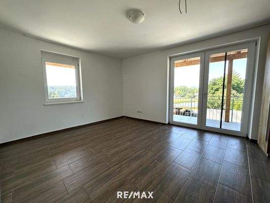 Ein Raum, der Ruhe atmet und Licht einfängt