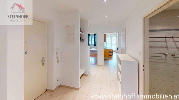 Billrothstrae-27-Hallway