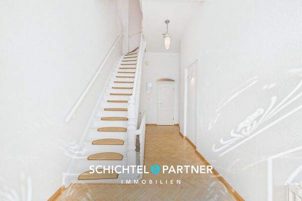 S&P | Eingangsbereich