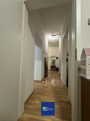 Flur Zimmer 1-2 Bad.jpg 7