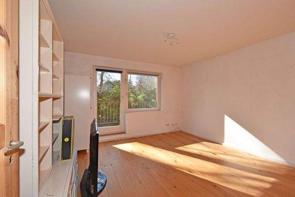 SZ N°1 im EG mit Balkon