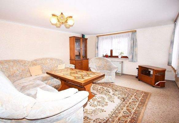 Großzügiger Wohnbereich mit gemütlicher Atmosphäre