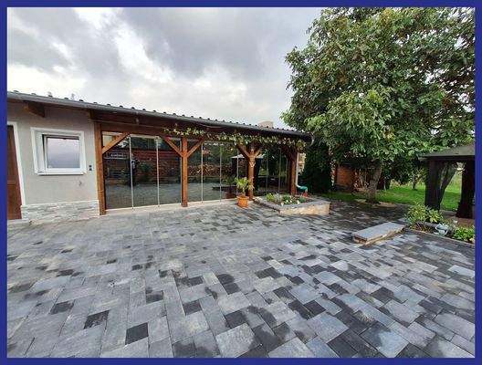 Blick zum Wintergarten