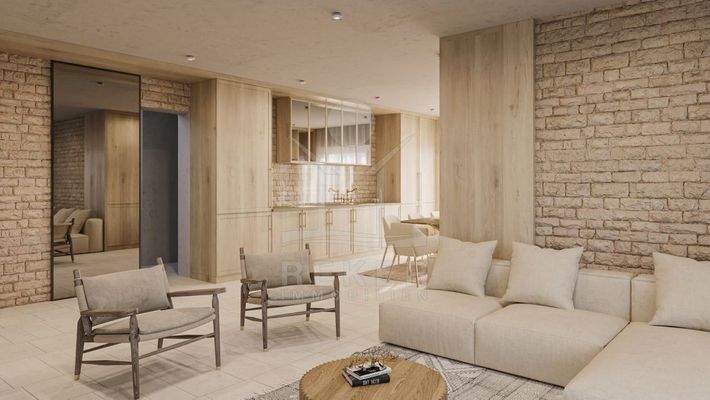 Ein zauberhafter Kamin schmückt den Wohnbereich