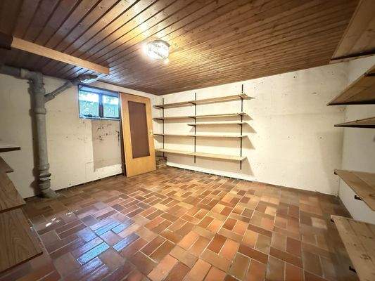 KG - Kelleraum/Vorräte