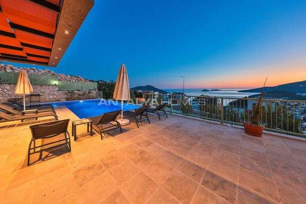 4-Bedroom Luxury Villa with Infinity Pool in Kalkan Antalya