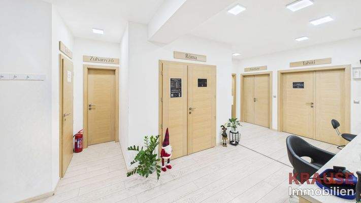 Eingangsbereich Empfang UG