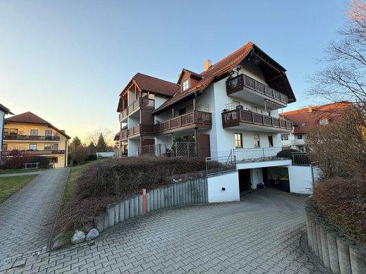 Einfahrt - Einraumwohnung in Bannewitz