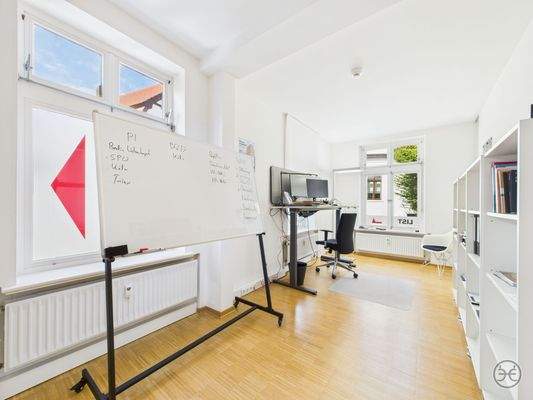 CAM05560G0-PR0014-STILL010