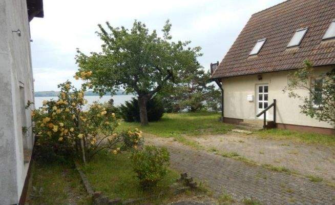 Blick auf Grundstück