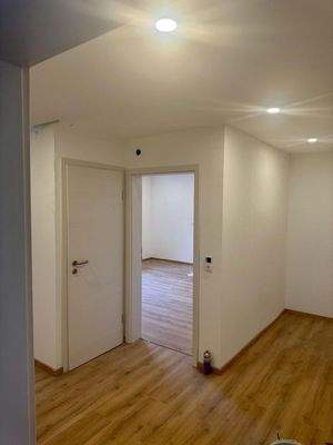 Gang + Eingang Keller