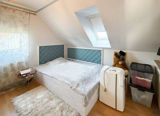 Schlafzimmer 1 im OG