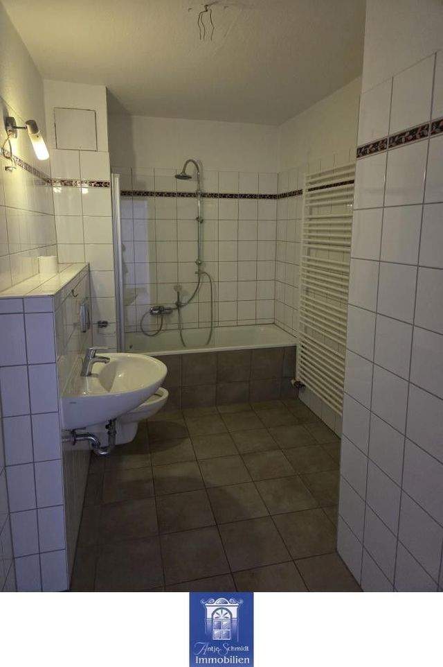 Liebevoll sanierte Familienwohnung in ruhiger Lage in Riesa! - Photo 3