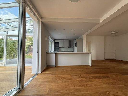 Offener Wohn- und Essbereich