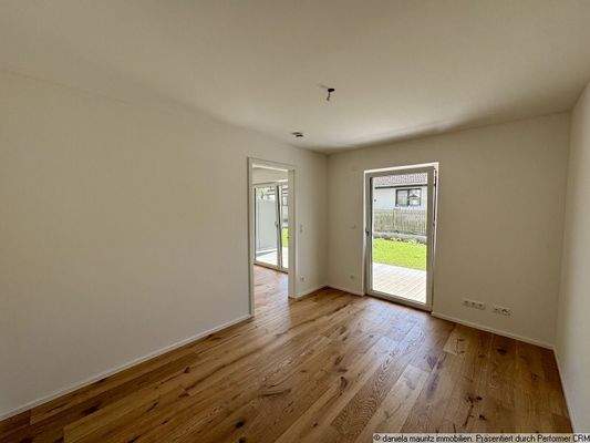 Schlafzimmer mit Terrassenzugang