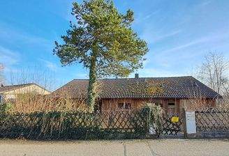 Grundstück mit Altbestand