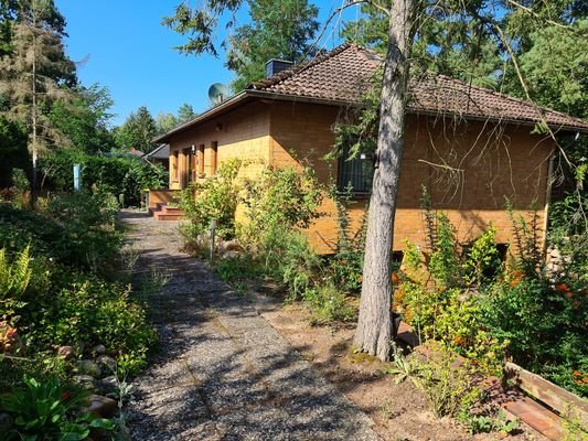 Einfamilien-Wohnhaus (Bungalow)