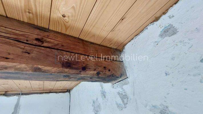 Erhalt der historischen Balken im Obergeschoss