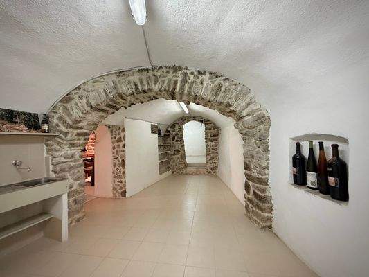 PE1005_33_TERRA ITALIA IMMOBILIEN_REAL ESTATE_PERI