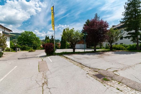 Löwen_Immobilientreuhand_Gewerbeliegenschaft_Grund