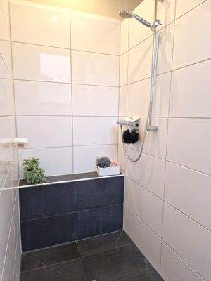 Duschbad EG