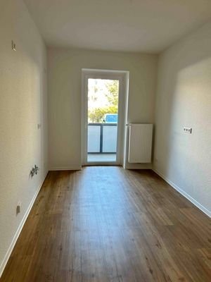 Küche mit Balkon