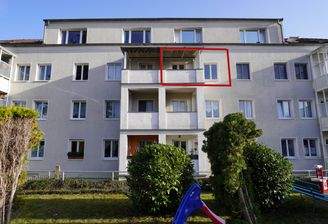 Rückseitig sind die Loggias angebaut