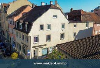 Wohn- &amp; Geschäftshaus