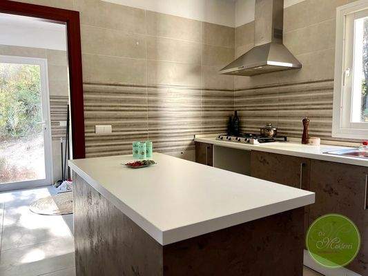 Küche anschließendem Haushaltsraum