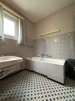 Wannenbad, Erdgeschoss