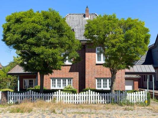 15. Straßenansicht.JPG