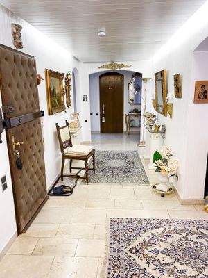 Großzügiger Empfang der Erdgeschosswohnung...!!