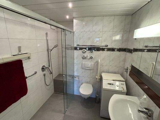 barrierefreies, saniertes Bad