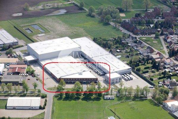 266.Geb.Außen.Luftaufnahme