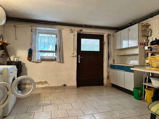 Hauswirtschaftsraum im KG