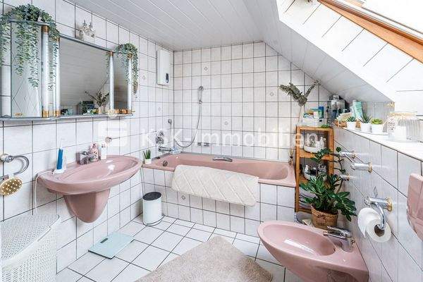 135642 Badezimmer Obergeschoss