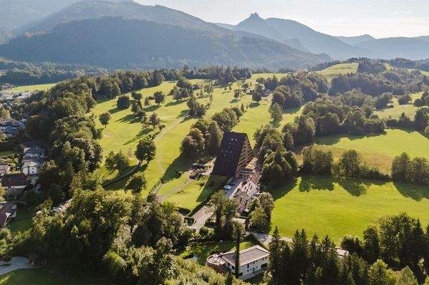 Prestigeträchtige Lage am Golfplatz
