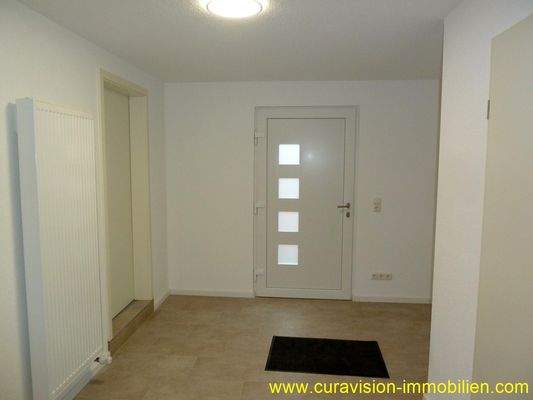Eingangsflur 3. Ansicht.JPG