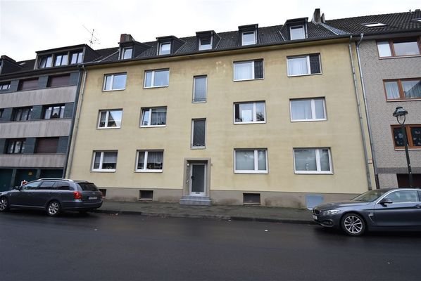Mehrfamilienhaus