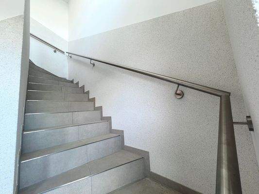 Moderner Treppenaufgang