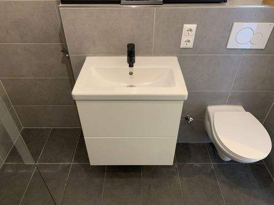 9134KC-19 modernes Duschbad