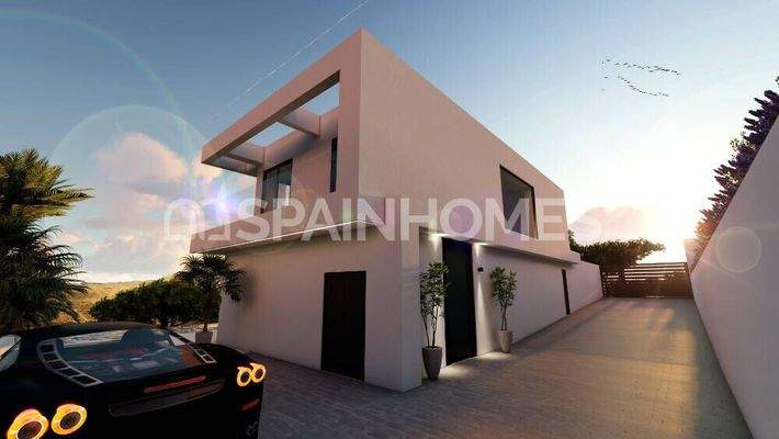Detached 3-Bedroom House in El Campello Alicante