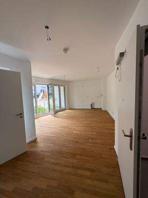 Eingang und Wohnbereich.JPG