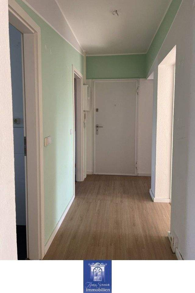 Perfekte Familienwohnung mit schönem Balkon in ländlicher grüner Umgebung! - Photo 5