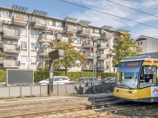 Straßenbahnhaltestelle