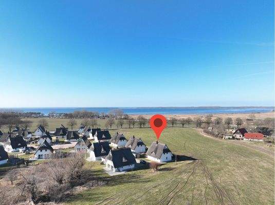 Luftaufnahme der Ferienanlage Haffdroom in unmittelbarer Nähe zum Salzhaff